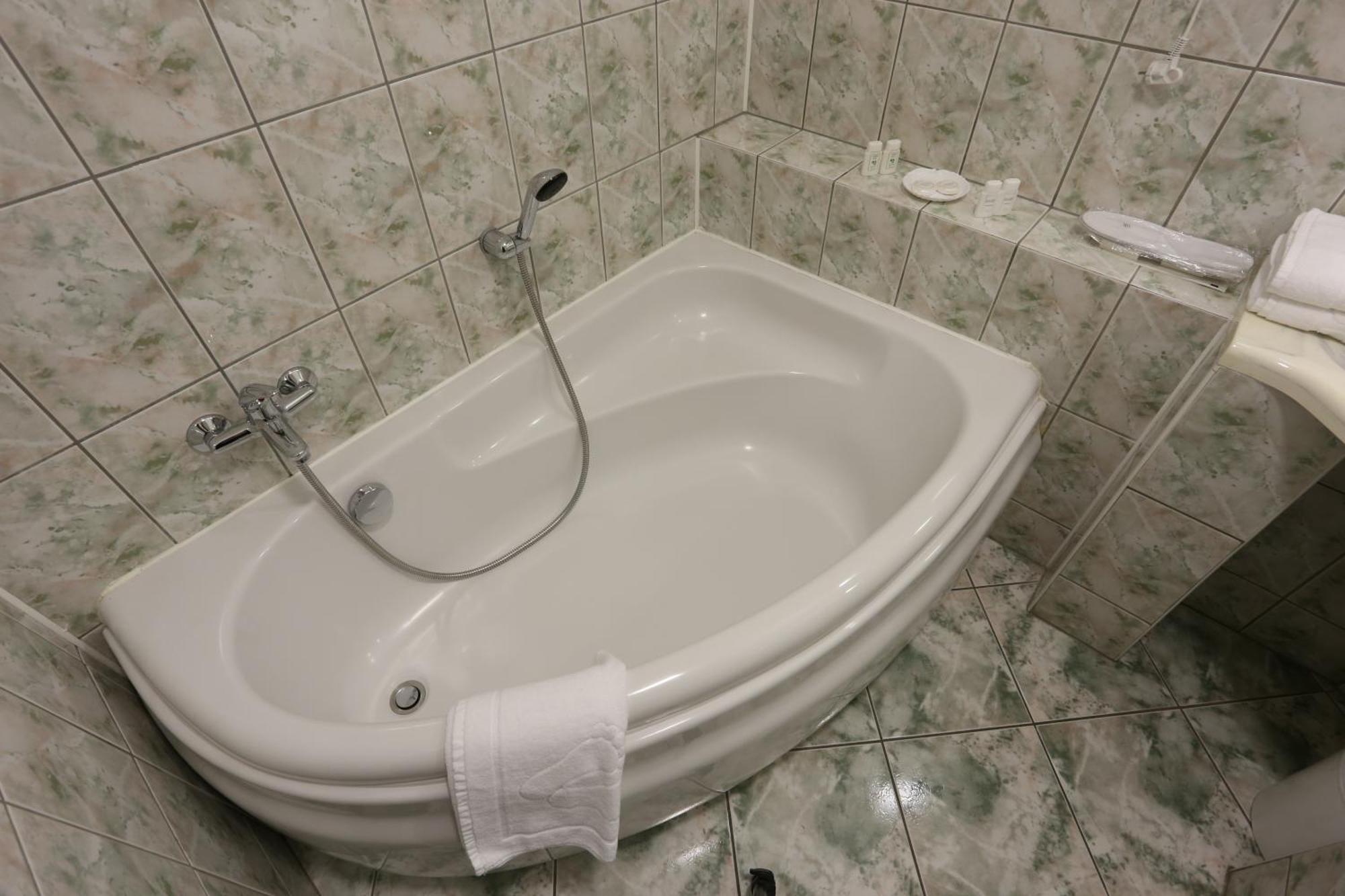 Hotel Ior Poznan Bilik gambar