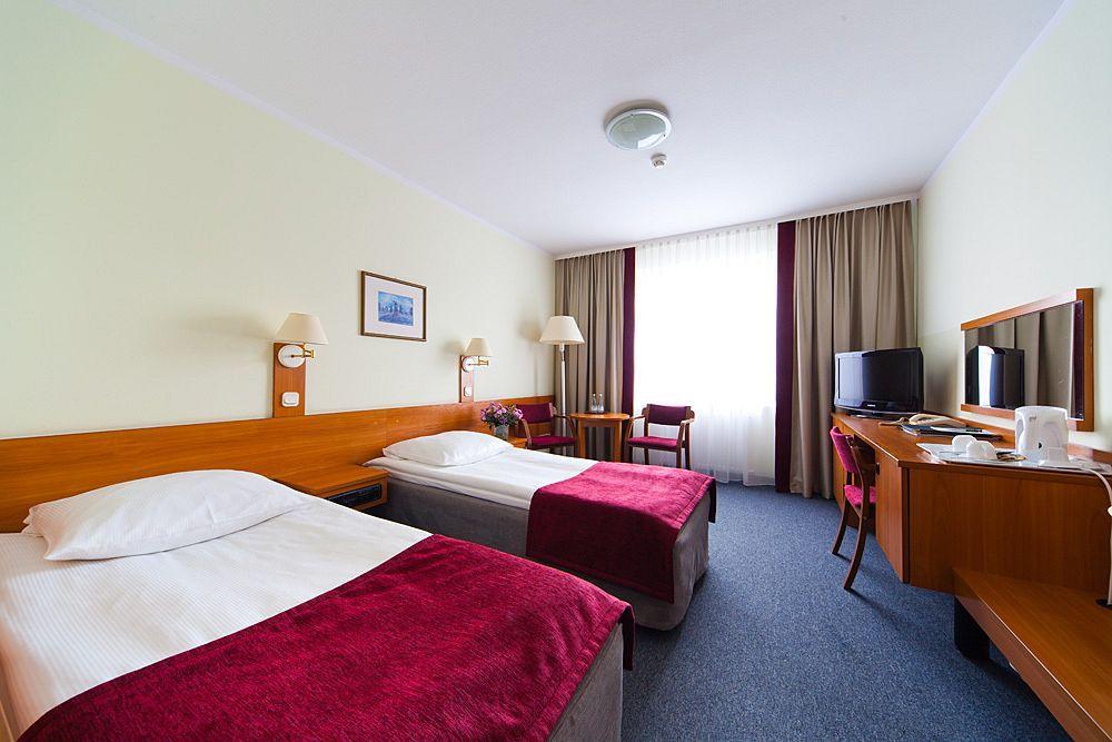 Hotel Ior Poznan Luaran gambar