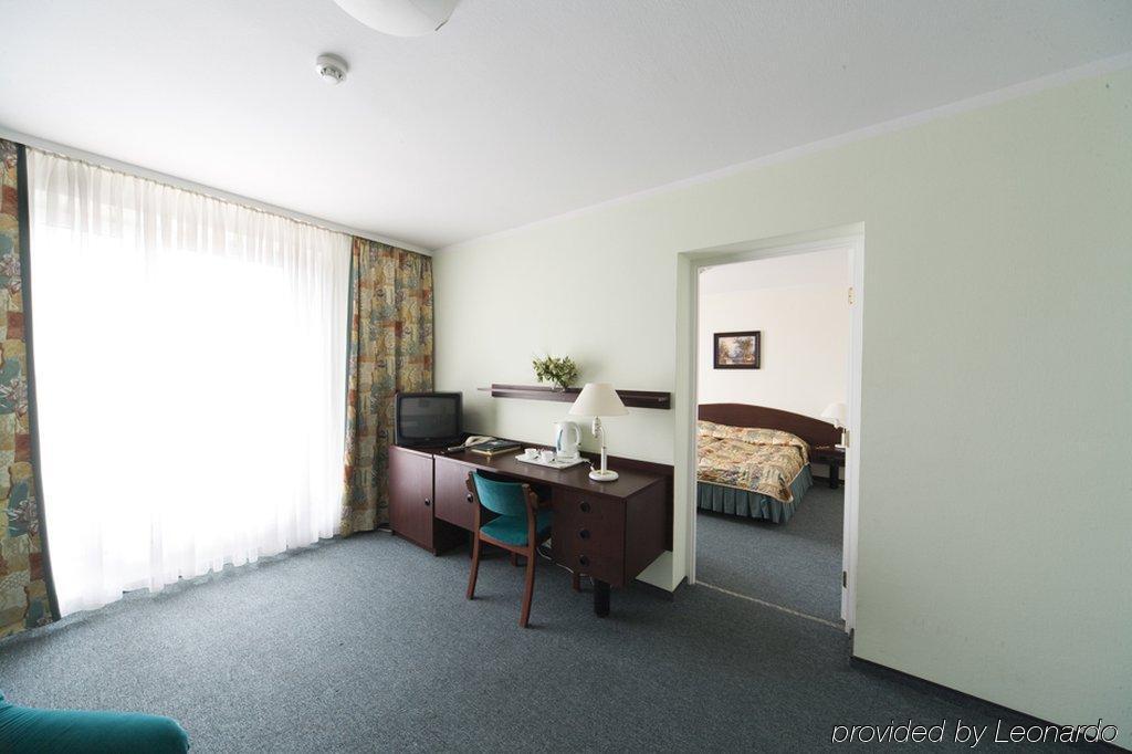 Hotel Ior Poznan Bilik gambar